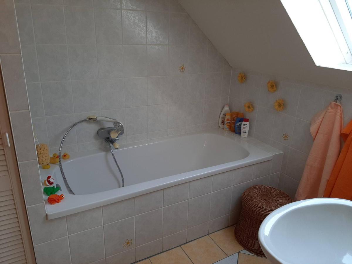 Fewo Hohen Neuendorf Bei Berlin Mit Sauna Und Fuss-Spa Eksteriør bilde